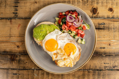 Avocado Halloumi Toast