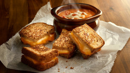 Grilled Cheese Tomato (930 Cal)