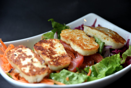 Hā Luó Mǐ Zhī Shì Shā Lǜ Halloumi Salad