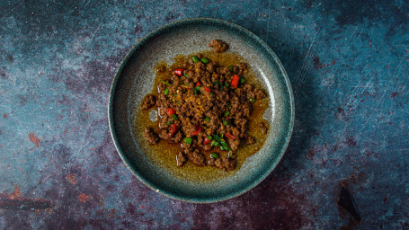 Stir-Fried Chicken/Beef In Chilli And Basil (Moderately Spicy)