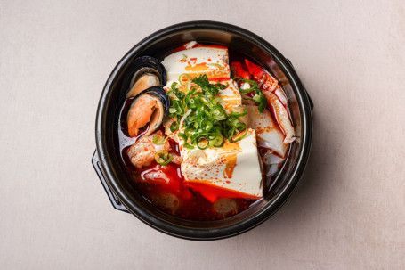 Hǎi Xiān Dòu Fǔ Tāng Spicy Seafood Tofu Soup