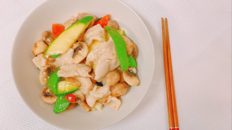 53. Moo Goo Gai Pan