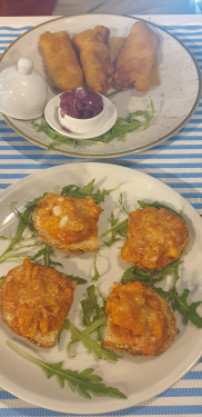 Crostini Seppi E Pecorino