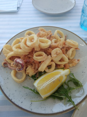 Frittura Senza Spine Di Gamberi E Calamari