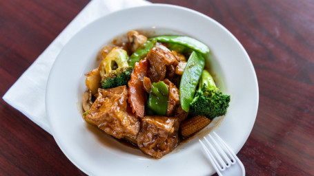 V5. Deep-Fried Tofu With Mixed Vegetables