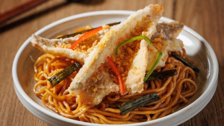 Bì Fēng Táng Huáng Yú Cōng Yóu Bàn Miàn Fried Yellow Croaker Scallion Oil Noodles