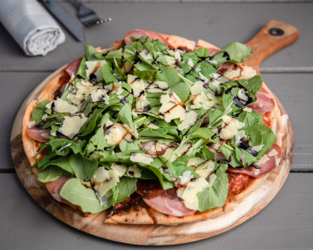 Rocket Prosciutto Pizza