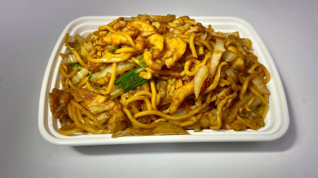 46. ​​Pollo Lo Mein