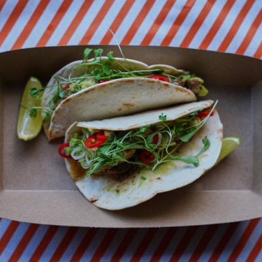 Pulled Pork Tacos And Guacamole