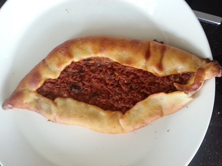 Pide Di Carne Macinata