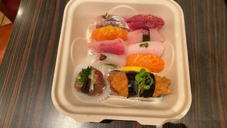 Sushi Omakase Bento