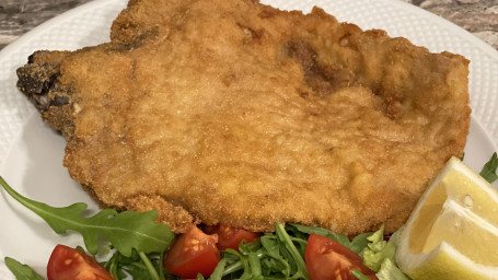 Cotoletta Alla Milanese Alla Primavera -Rucola E Pomodoro