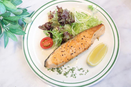 Liù Ān Shì Sān Wén Yú Bā 6Oz Salmon Steak