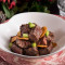 Suàn Piàn Niú Liǔ Lì Xiǎo Shí Pan-Fried Diced Beef With Crispy Garlic