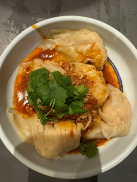 Spicy Prawn Dumplings (5 Pieces) Hóng Yóu Jiǎo Zi