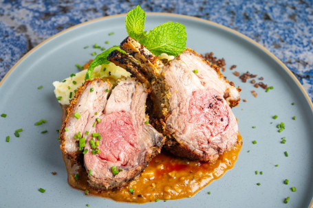 Herb Crusted New Zealand Lamb Rack Xiāng Cǎo Xīn Xī Lán Yáng Jià