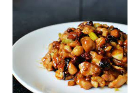 69 Kongbao Chicken With Dried Chilli Cashew Nuts (Spicy) Gōng Bǎo Jī Dīng