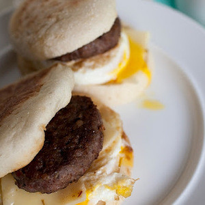 Mcmuffin Di Salsiccia Con Uovo