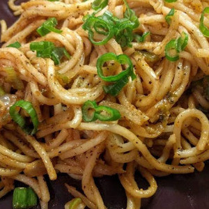 Tagliatelle All'aglio E Peperoncino Veg