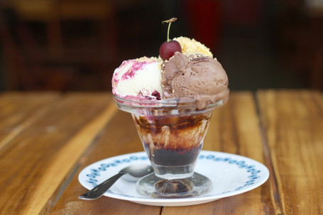 Frullati Di Gelato Raccolti A Mano