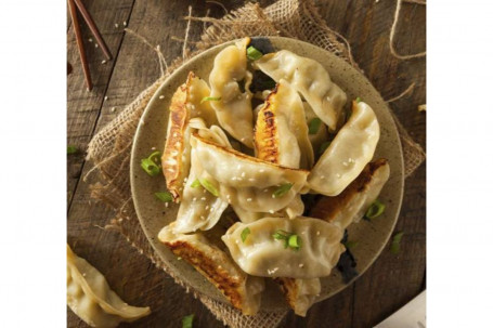 Pork Gyoza (10 Pieces)