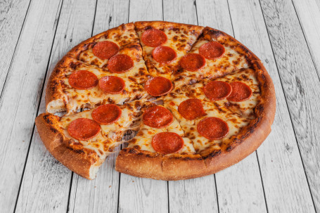 Pepperoni Perfection Pizza (8Slices)