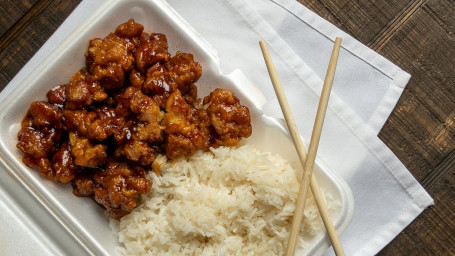 L24. General Tso's Chicken Wǔ Zuǒ Zōng Jī