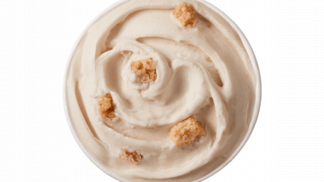 Nuovo! Cinnamon Roll Centers Blizzard Treat