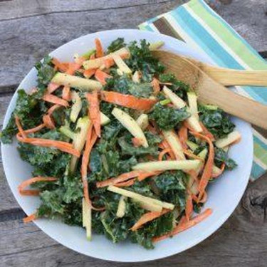 Insalata Di Cavolo Nero E Mele