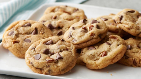 2 Biscotti Con Gocce Di Cioccolato