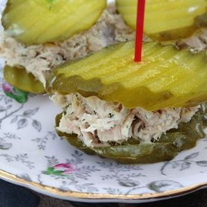 Panino Con Insalata Di Tonno Bianco