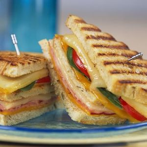 Club Sandwich Al Prosciutto E Formaggio