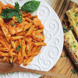 Pasta Di Penne Al Pollo