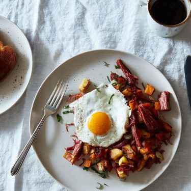 Padella Di Corned Beef Hash