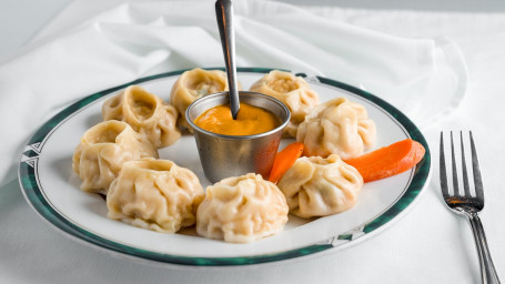 Pollo Momos (10 Pz)