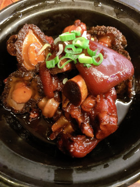 [8104] Braised Abalone And Pork Leg Hóng Shāo Bào Yú Zhū Jiǎo