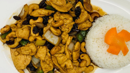 6. Cashew Nut Chicken