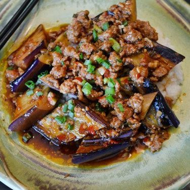 Melanzane Con Salsa All'aglio