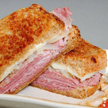 Panino Reuben Al Pastrami