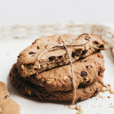 Cookie Jumbo Con Gocce Di Cioccolato