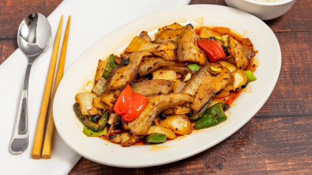 P9. Twice Cooked Pork With Fresh Garlic Leaves （Huí Guō Ròu）