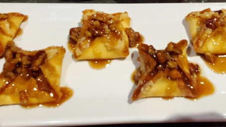 Cheesecake Rangoons (6)