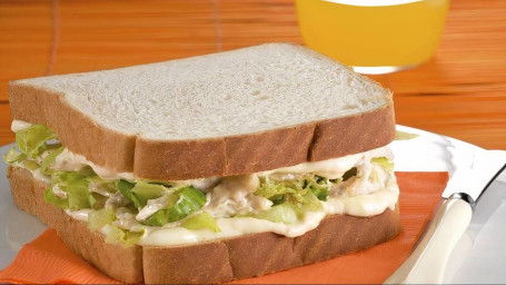 109. Sandwich De Pollo