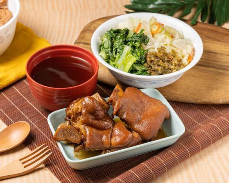 Lǔ Zhū Jiǎo Fàn Pig's Feet Over Rice