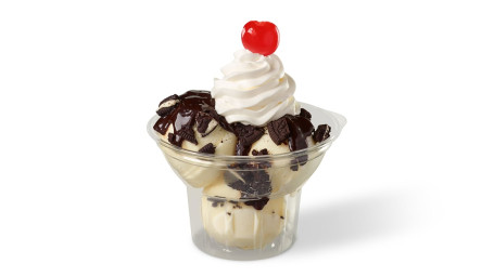 Hand-Scooped Custard Sundae