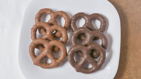 3 Pretzel In Dark Chocolate