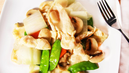 71. Moo Goo Gai Pan Mó Gū Jī Piàn