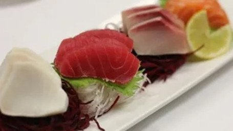 Pranzo Deluxe Con Sashimi